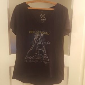 Black V-Neck, Def Leppard Tee